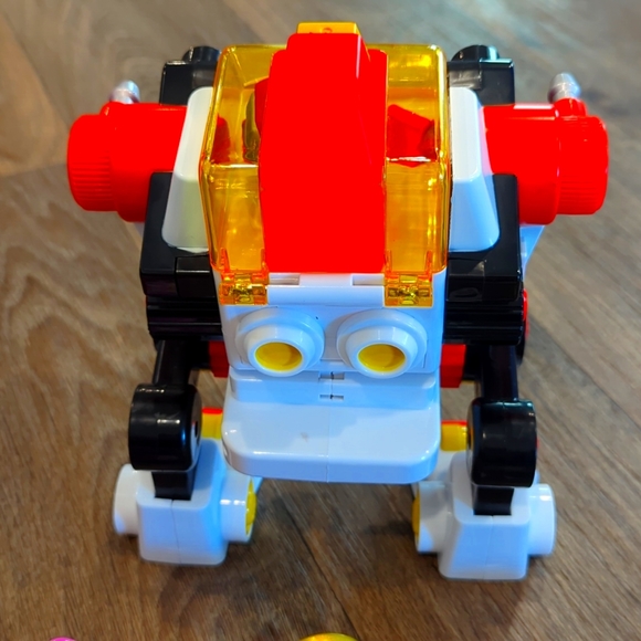 Ryan's World Road Trip figures, Ryan Robot, and other figures - Picture 3 of 7